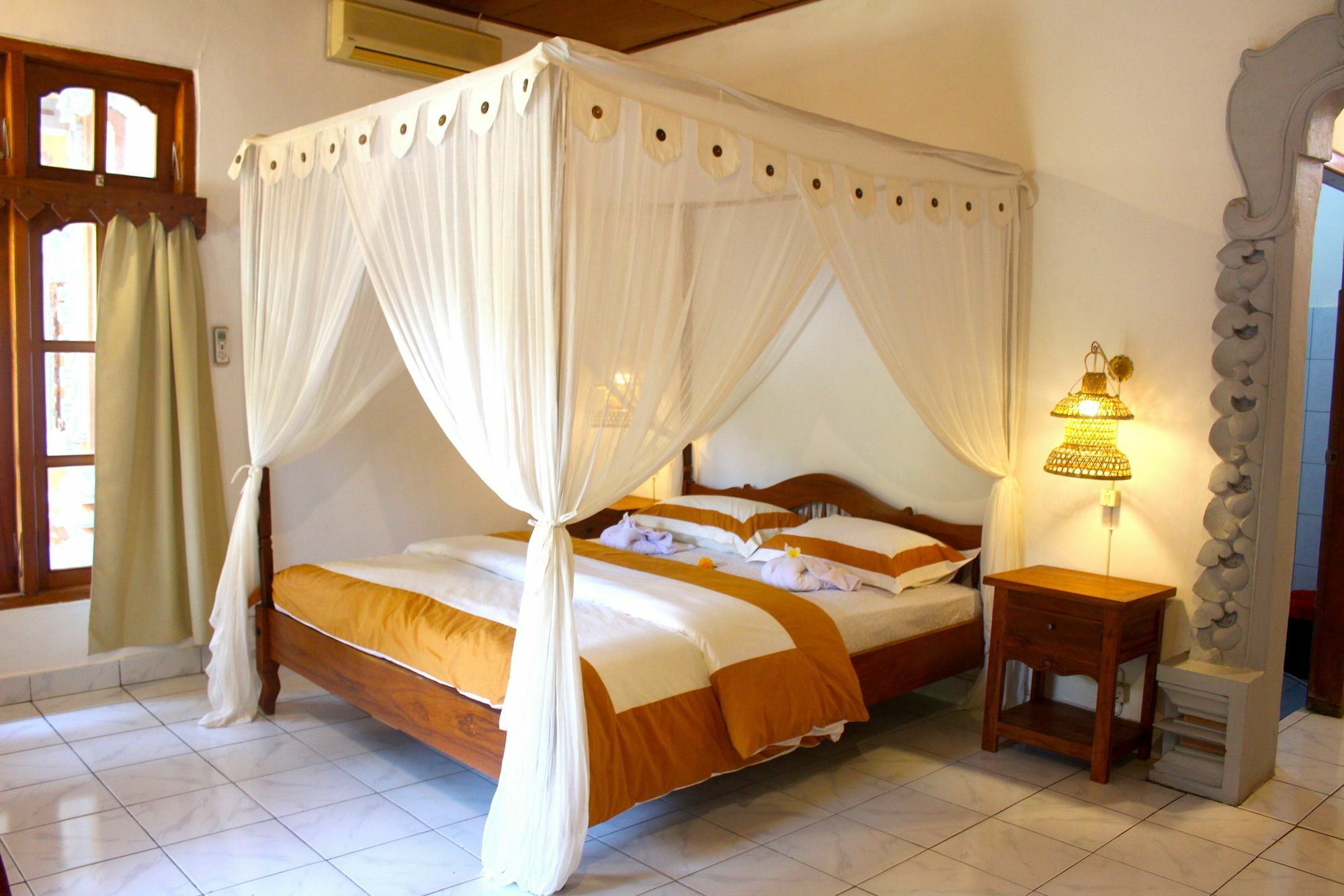 Lovina Palace ภายนอก รูปภาพ