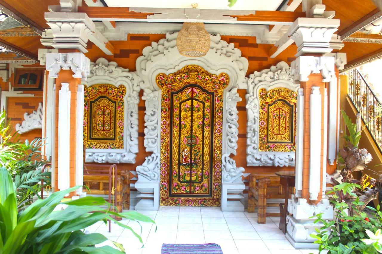 Lovina Palace ภายนอก รูปภาพ