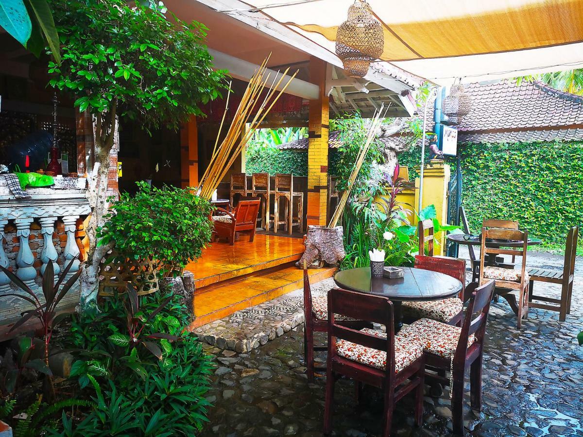 Lovina Palace ภายนอก รูปภาพ